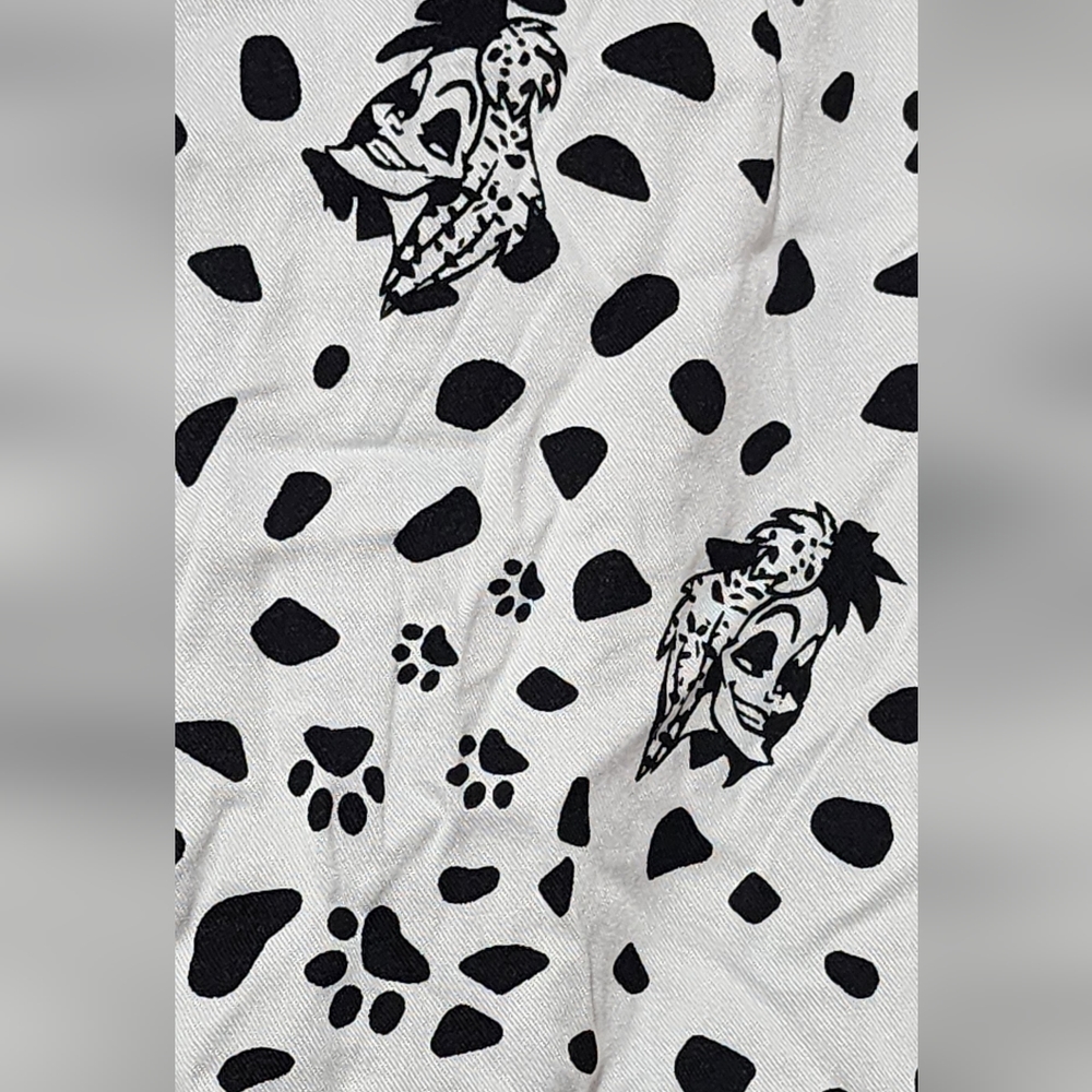 Disney Villains Cruella Peplum Stretch Challis Blouse - Picture 8 of 8